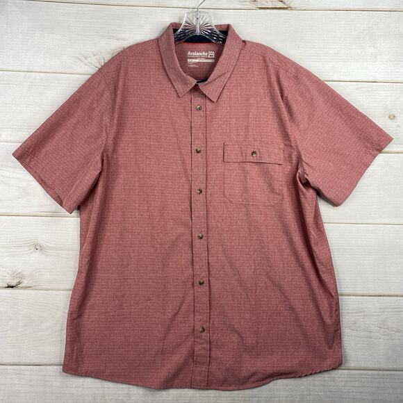Avalanche Mens Shirt L Red Button Up Short Sleeve Lightweight Performance Fish - Picture 1 of 9
